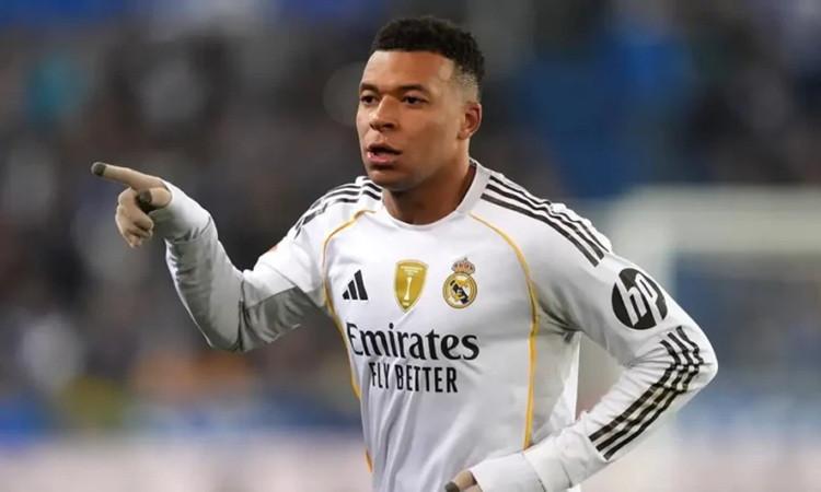 جدل مبابي يفرض نفسه قبل المواجهة الحاسمة