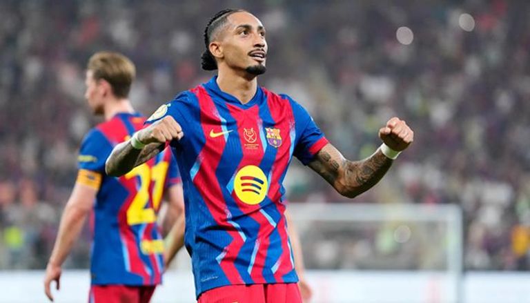 تشابي ألونسو يحذر من رافينيا قبل نهائي السوبر أمام برشلونة