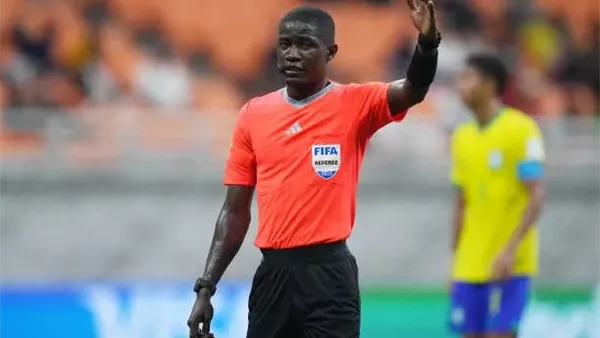 الكاف يعلن طاقم التحكيم لمباراة مصر والسنغال في نصف نهائي أمم إفريقيا