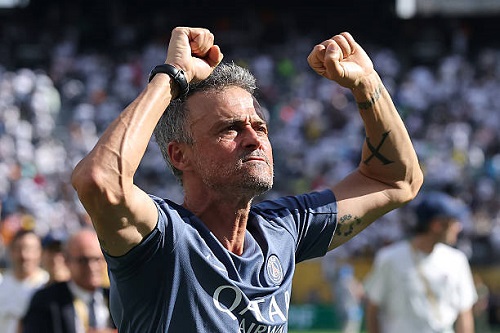 لويس إنريكي يتحدث عن تحدي مواجهة باريس سان جيرمان وجدول المباريات المزدحم