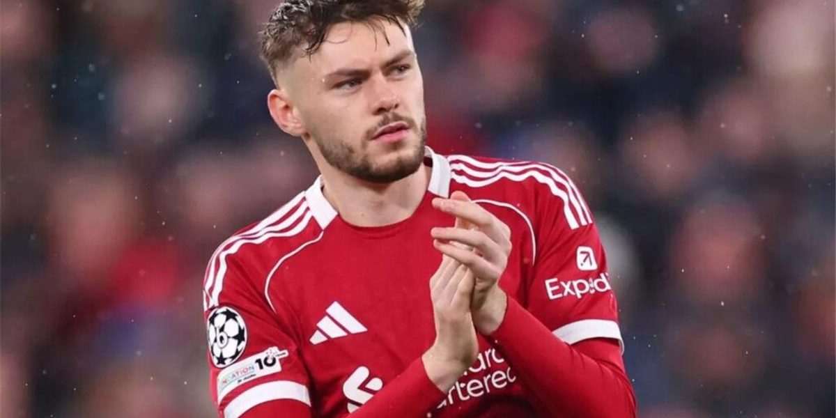 ليفربول يعلن غياب كونور برادلي عن بقية الموسم بسبب إصابة خطيرة