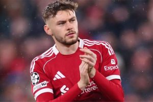 ليفربول يعلن غياب كونور برادلي عن بقية الموسم بسبب إصابة خطيرة