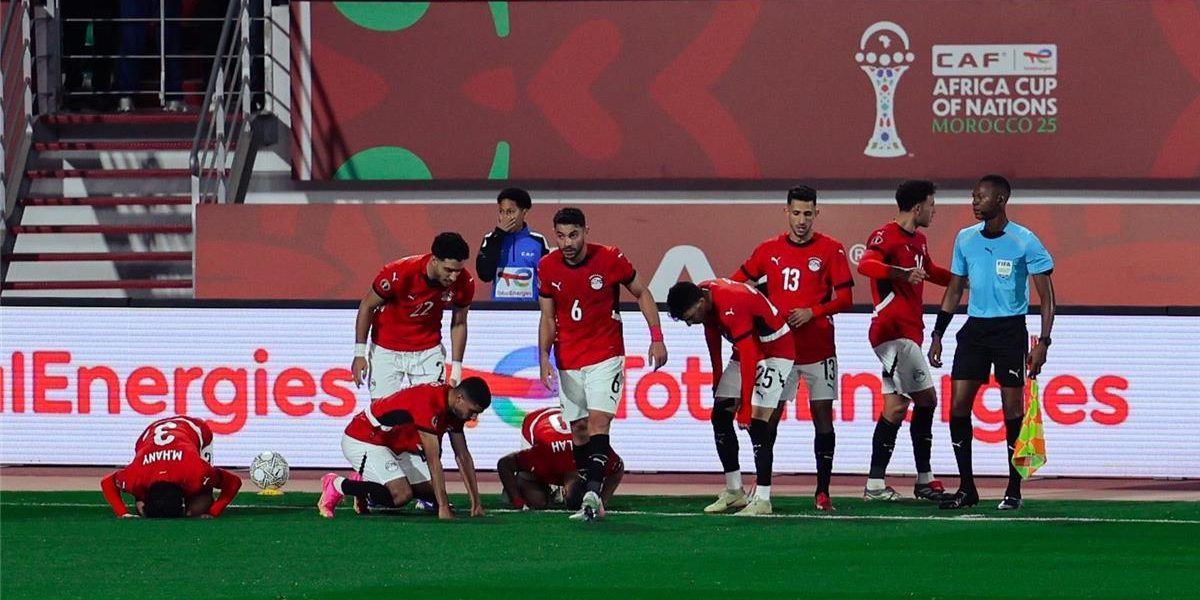 ستة لاعبين من منتخب مصر مهددون بالغياب عن النهائي بعد الفوز على كوت ديفوار