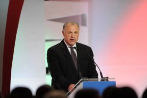 أبو ريدة يحسم الجدل: لا نية لإلغاء الدوري المصري موسم 2025-2026