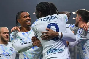 إنتر يكتسح ساسولو بخماسية ويعزز صدارة الكالتشيو.. وليتشي يهزم أودينيزي قاتلًا