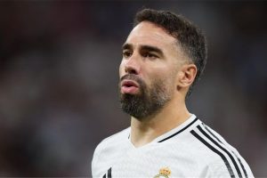 عودة كارفاخال المحتملة تمنح ريال مدريد حلولًا تكتيكية جديدة