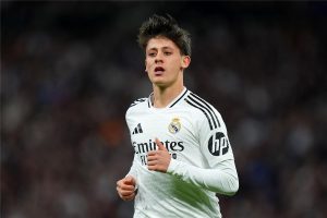 أردا جولر يرد على مزاعم التنمر ويؤكد فخره بالانتماء لريال مدريد