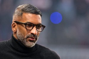 ستاد رين يقيل حبيب باي ويعلن إجراءات قانونية.. جهاز مؤقت يقود التدريبات